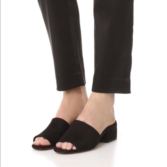 Vince Slides (41) - Picture 2 of 9